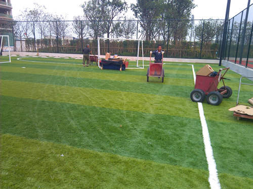 �����ʩ�����O